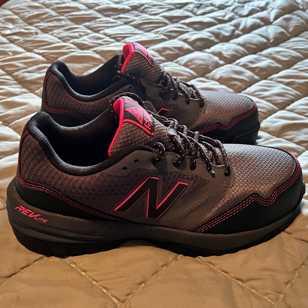 New Industrial 589 Work Sneakers in Gray/black with Pink Accents - Picture 2 of 10